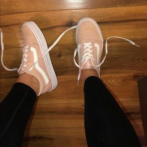 Vans low top